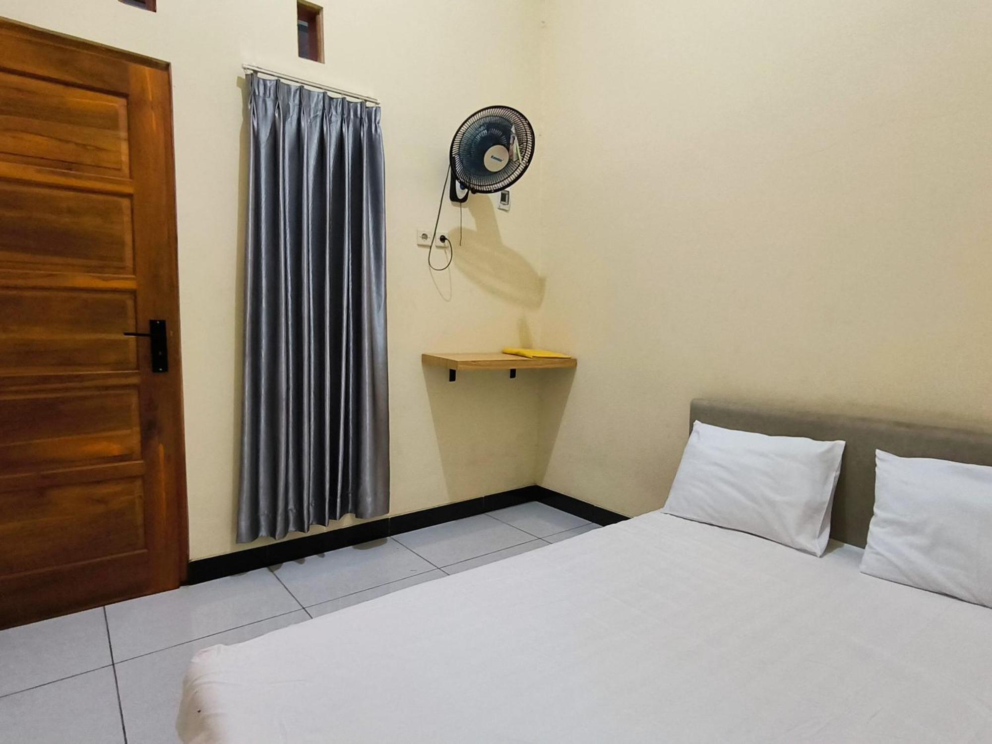 Nn Guesthouse Solo Dış mekan fotoğraf